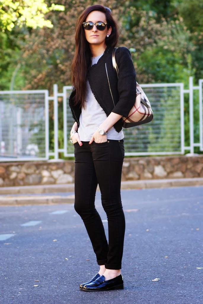 Little black jacketJacket/Chaqueta: Persun, Tee/Camiseta:...