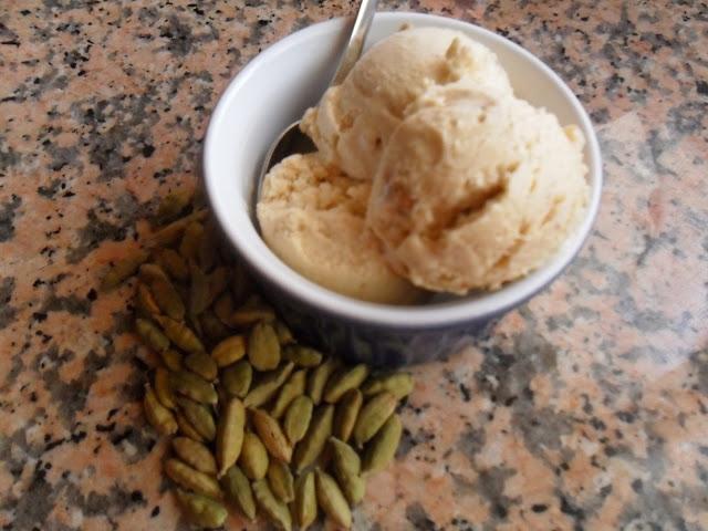 Helado de miel al aroma de cardamomo