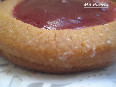 Bollos de los húsares (Husarenkrapfen).  Unas deliciosas galletas de mantequilla y mermelada