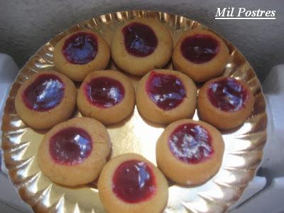 Bollos de los húsares (Husarenkrapfen).  Unas deliciosas galletas de mantequilla y mermelada