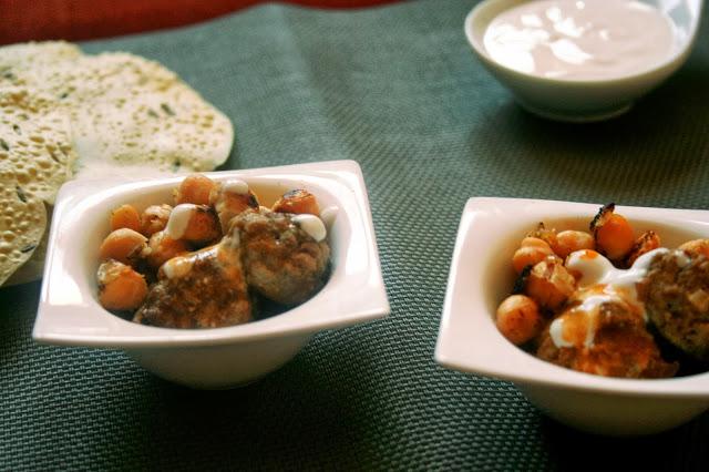 CURRY ROJO DE ALBÓNDIGAS Y GARBANZOS