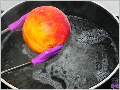 MELOCOTÓN EN ALMÍBAR CASERO, BUENÍSIMO