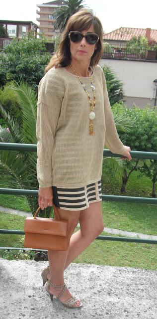 MIS LOOKS - CAQUI Y DORADO