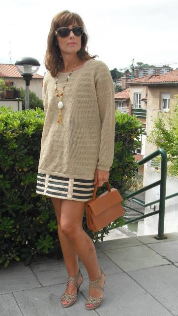 MIS LOOKS - CAQUI Y DORADO