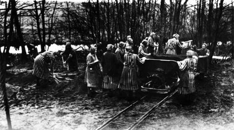 grupo mujeres judías Ravensbrück