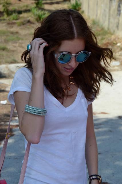 FEELING EASY FEELING EASY