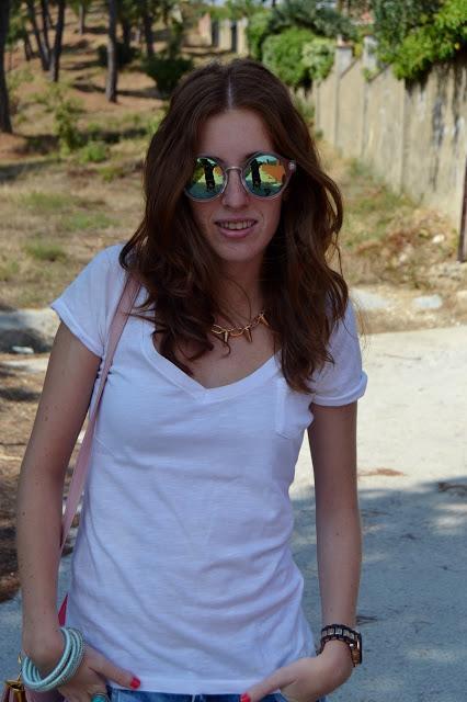 FEELING EASY FEELING EASY