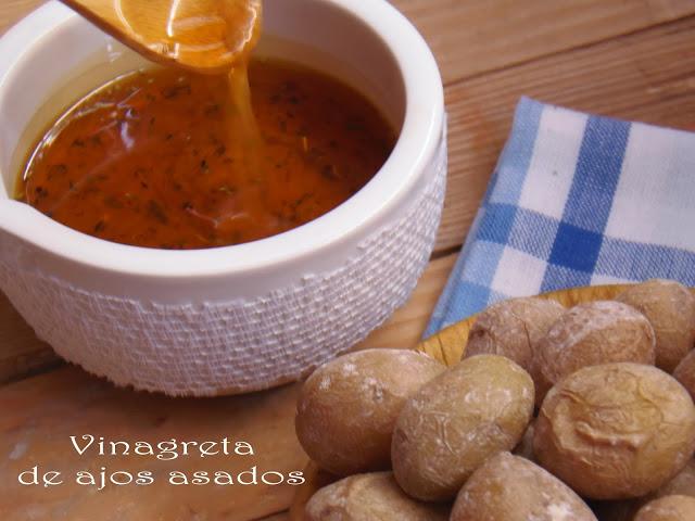 PATATITAS CON VINAGRETA DE AJOS ASADOS