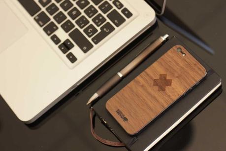 Fundas de madera para dispositivos Apple 