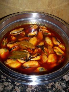 MEJILLONES EN ESCABECHE