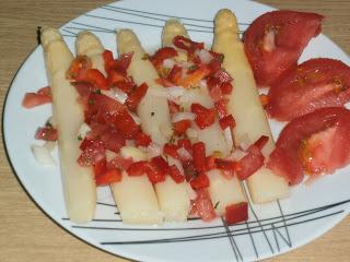 Esparragos en salsa vinagreta