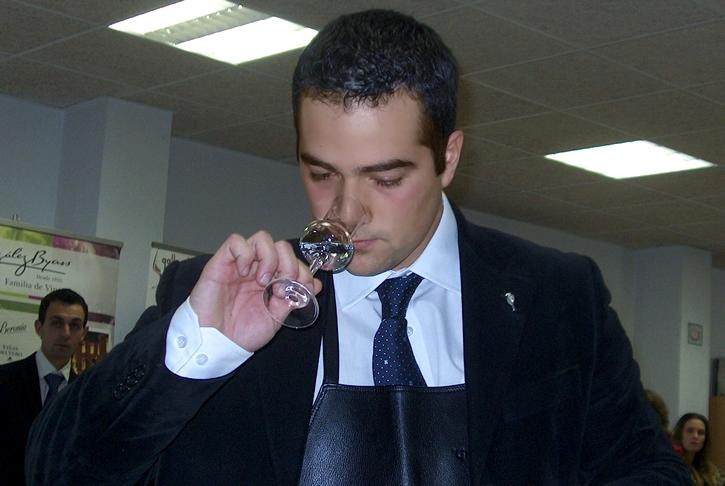 Alejandro López Facorro se proclama embajador del champán en España
