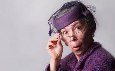 QUERIDA REINA MADRE,