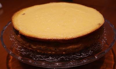 Cheesecake con salsa de frutos rojos