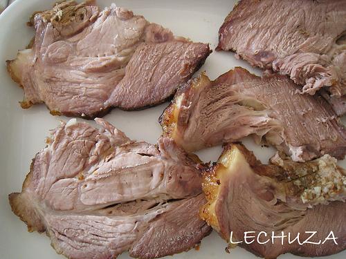 CABEZADA DE CERDO (9)