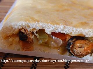 EMPANADA DE MEJILLONES.