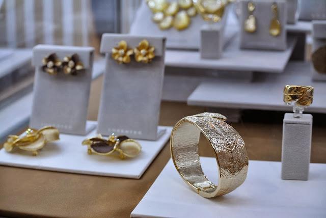 NUEVAS COLECCIONES; LUXENTER.-