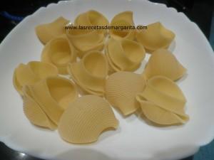 Caracolas (Conchiglioni)  rellenas de carne y verduras-Receta para niños