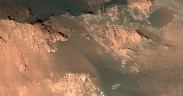 Nuevas imágenes muestran los increíbles colores de Marte