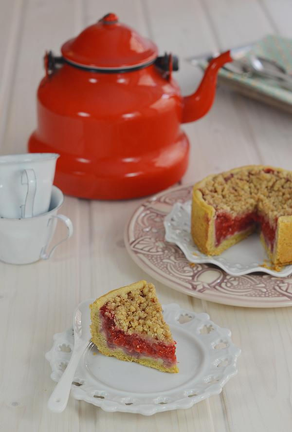 Pastel crujiente de fresas