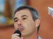 Alcalde concejales Villaverde (Sevilla) enfrentan Cayo Lara Presidencia Federal.