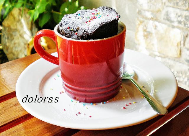 Bizcocho de cacao en taza (microondas)