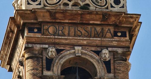 Los profetas menores, en la Giralda.
