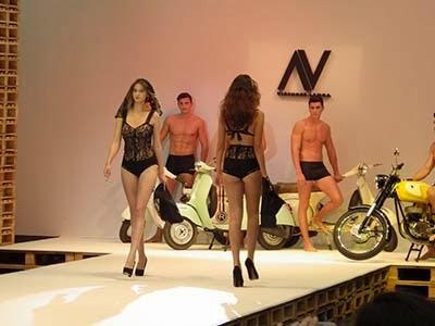 Virtudes Langa catwalk