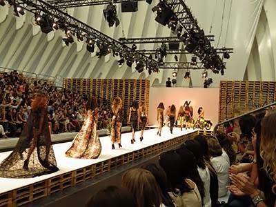 Virtudes Langa catwalk