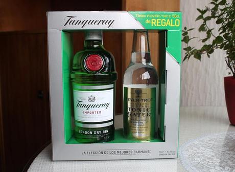 Gin Tonic (con Tanqueray) IMG_6617