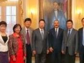 Danilo recibe empresarios República Popular China.