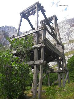 Teleférico en Fuente Dé, Cantabria, Polidas chamineras