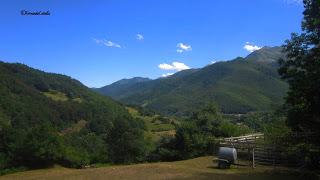 Vista posterior en Fuente Dé, Cantabria, Polidas chamineras