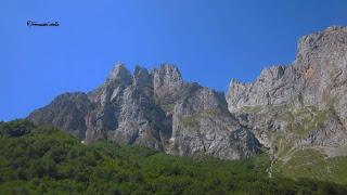 Vistas de Fuente Dé, Cantabria, Polidas chamineras
