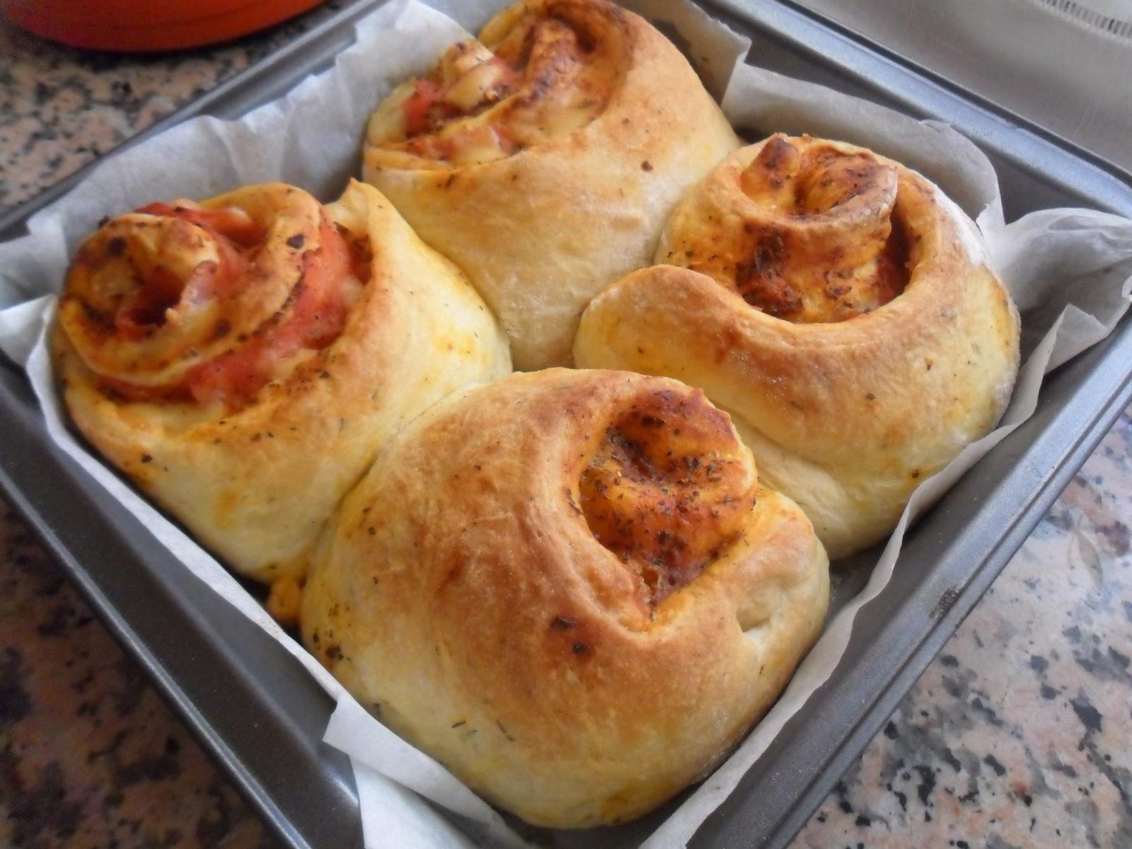 Pizza rolls