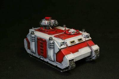 Vista derecha del razorback prácticamente terminado