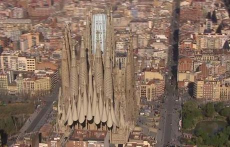 2026 Construimos el mañana :: vídeo de la Sagrada Familia terminada