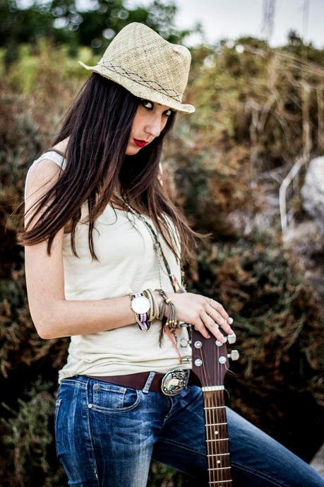 ShoesAndBasicsFriends: Countriy