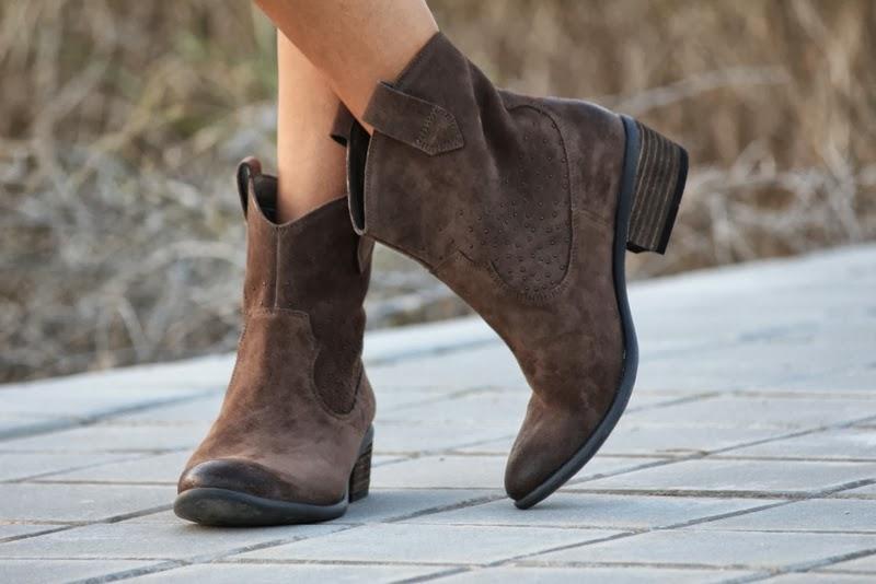 Cowboy lady