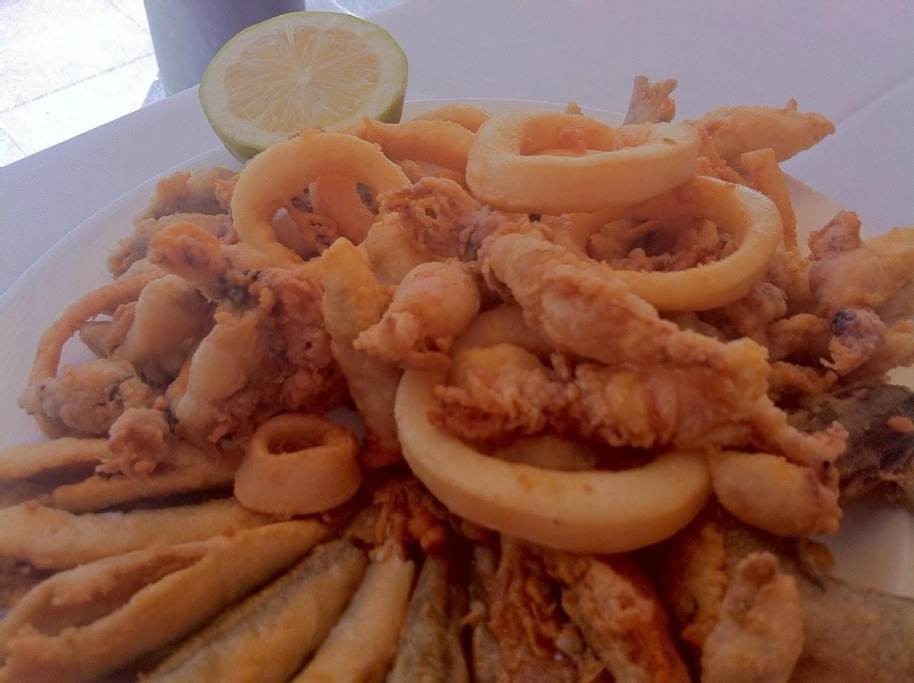 Chiringuito el Canarias, en la Carihuela, muy buen pescado fresco