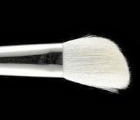 ♥ Brocha 168 de Mac. Large Angled Contour Brush