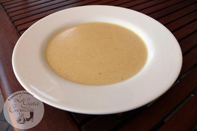 CREMA DE APIO AL QUESO AZUL