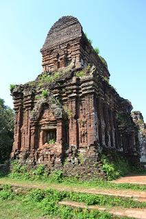 Día 5: La joya de Hoi An (My Son y Marble Mountains)