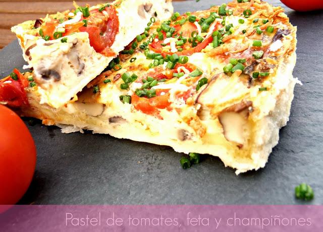 Pastel de tomates cherry, feta y champiñones