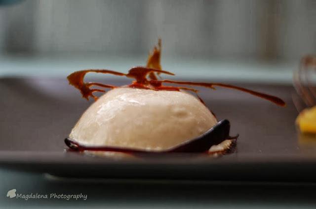 PANNA COTTA DE ALBARICOQUES Y REQUESÓN