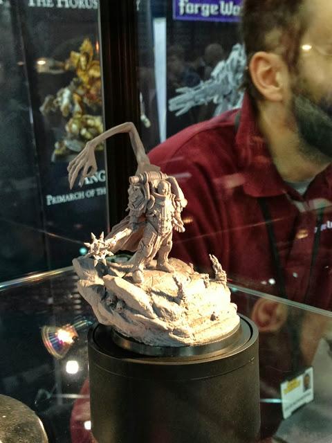 Se confirma:La figura de Lorgar es oficial(+Batalla de Phall y álbum)