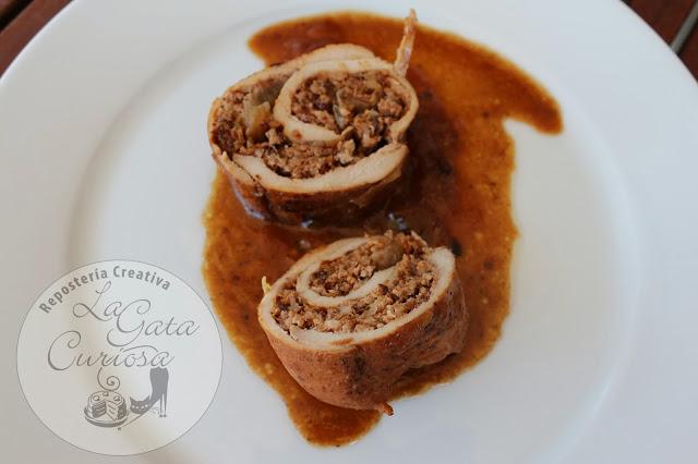 REDONDO DE PAVO CON CIRUELAS, PASAS Y NUECES