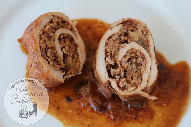 REDONDO DE PAVO CON CIRUELAS, PASAS Y NUECES