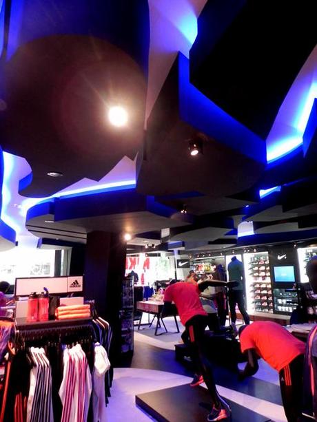 A-cero Projects Inauguración de la tienda Intersport en Madrid diseñada por A-cero