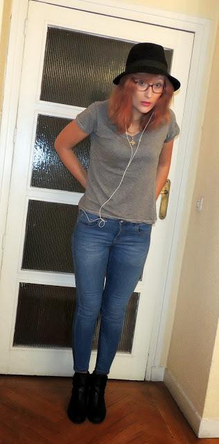 Today's ♦ Outfit and lipstick trying